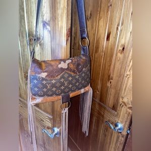 Vintage Cowhide Louis Vuitton crossbody